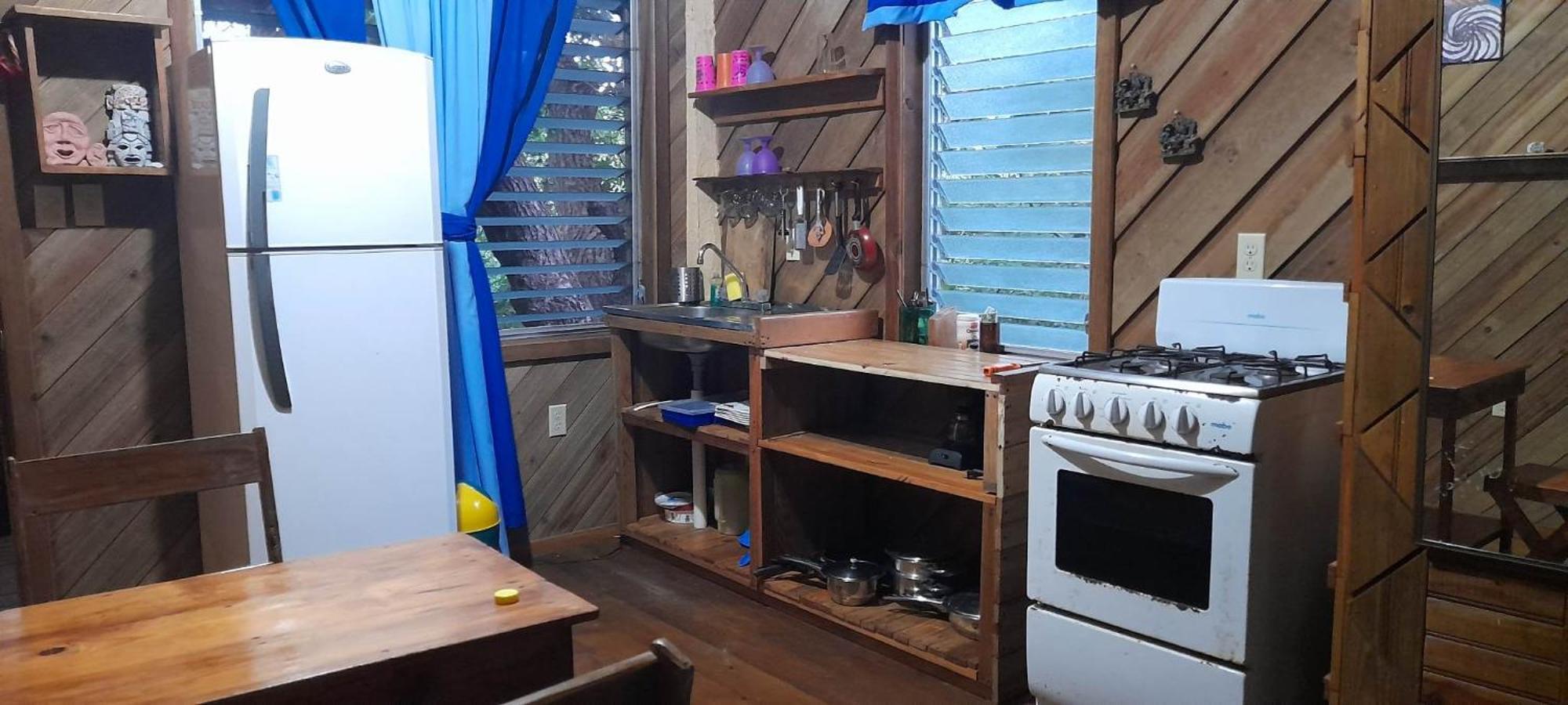 Apartments Chez Milady Utila Dış mekan fotoğraf